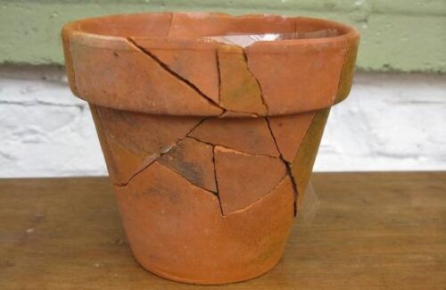 god uses cracked pots